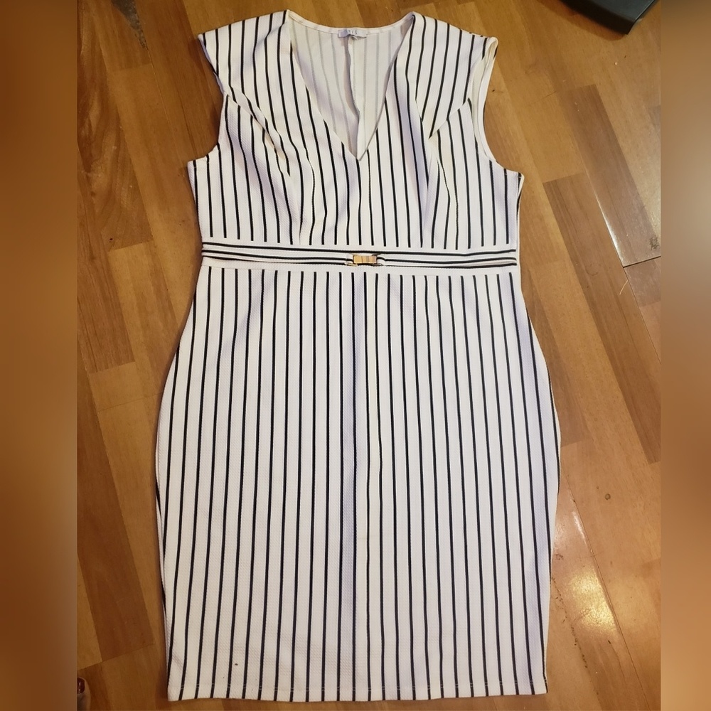 Black and white dress faux belt